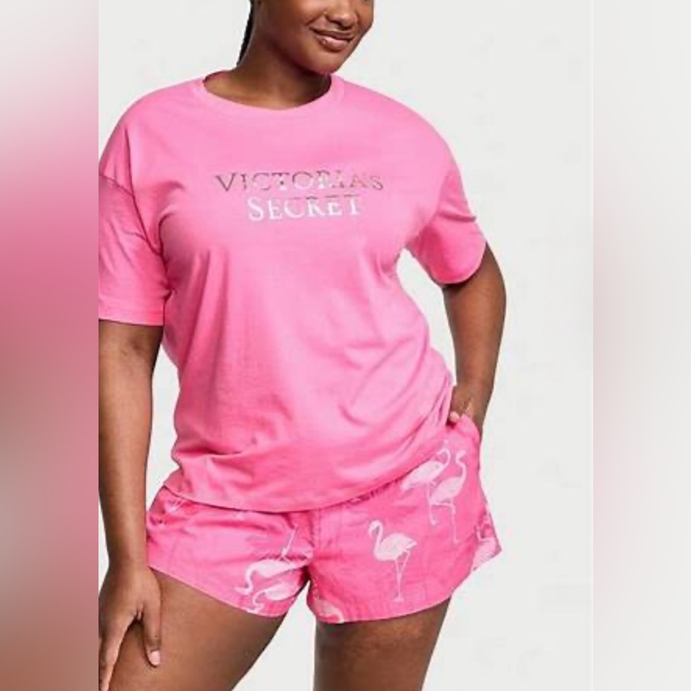 NWT Victoria's Secret Pink Flamingo Lounge Set. VS Logo. Large. Great for Vacay!
